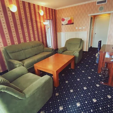 Sunset Hotel 4*